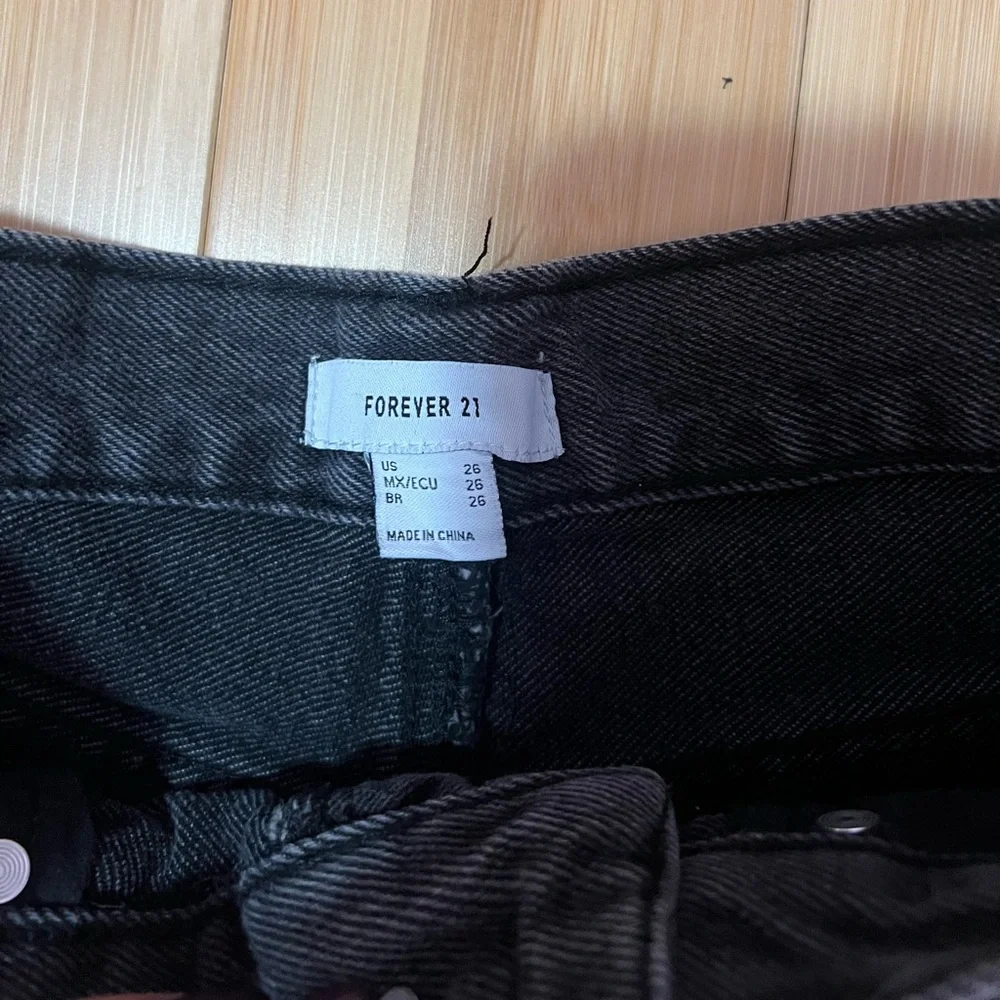 Forever 21 Black Frayed Jean Shorts - Picture 3 of 4
